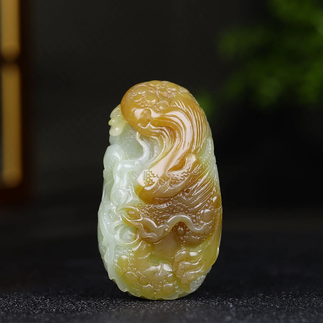 121727和田玉且末料生肖龙把件