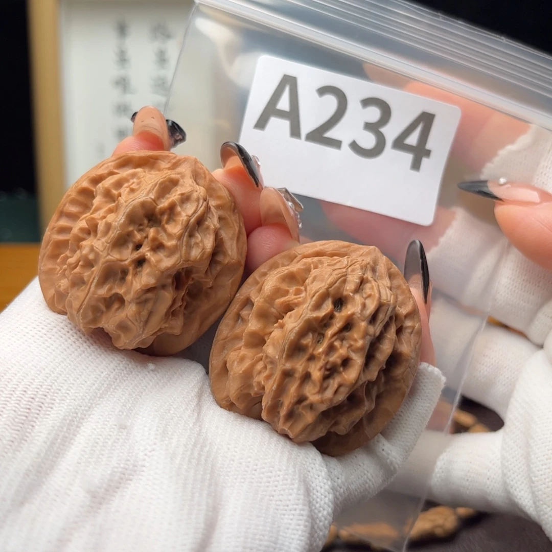 文玩核桃把件39磐石a234