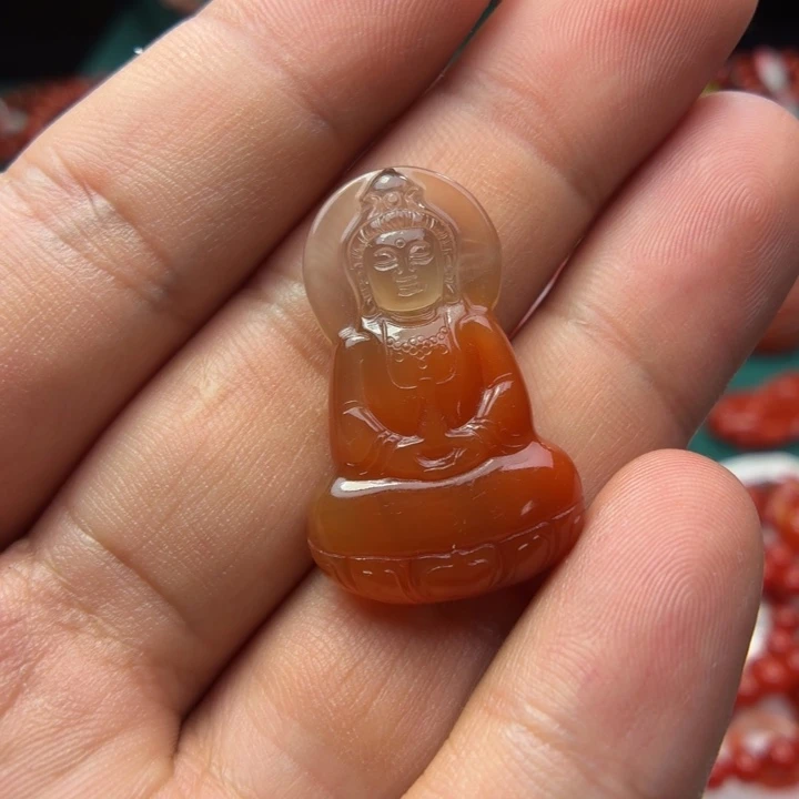 南红玛瑙未镶嵌挂件