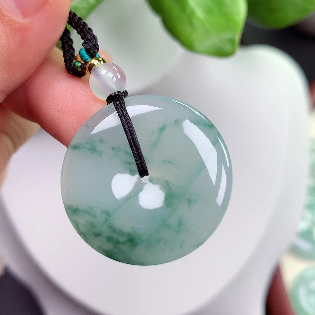 翡翠未镶嵌颈饰平安扣27.7x4.3mm