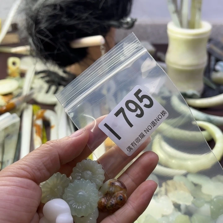 蛇纹石玉发饰合金艺*_