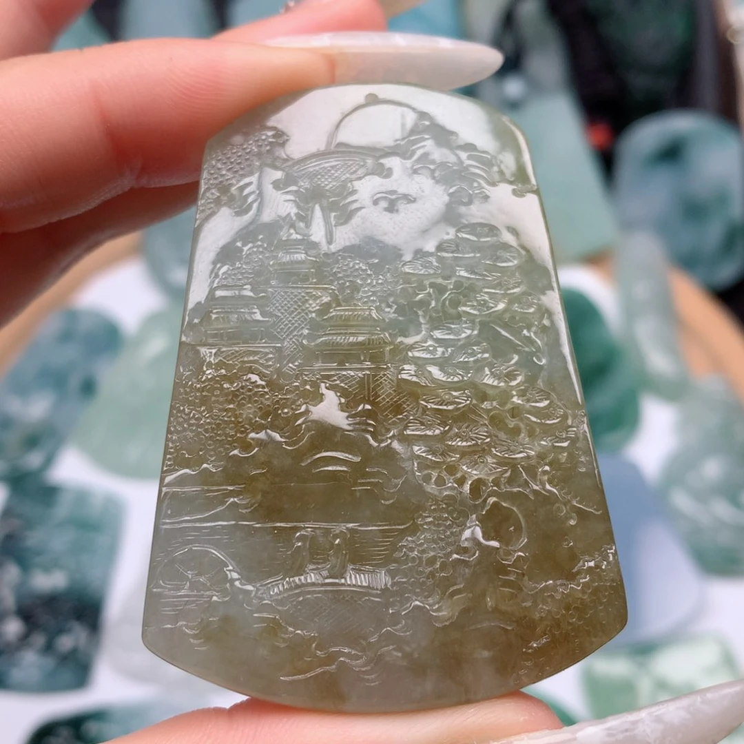 【闪购商品】翡翠颈饰未镶嵌山水