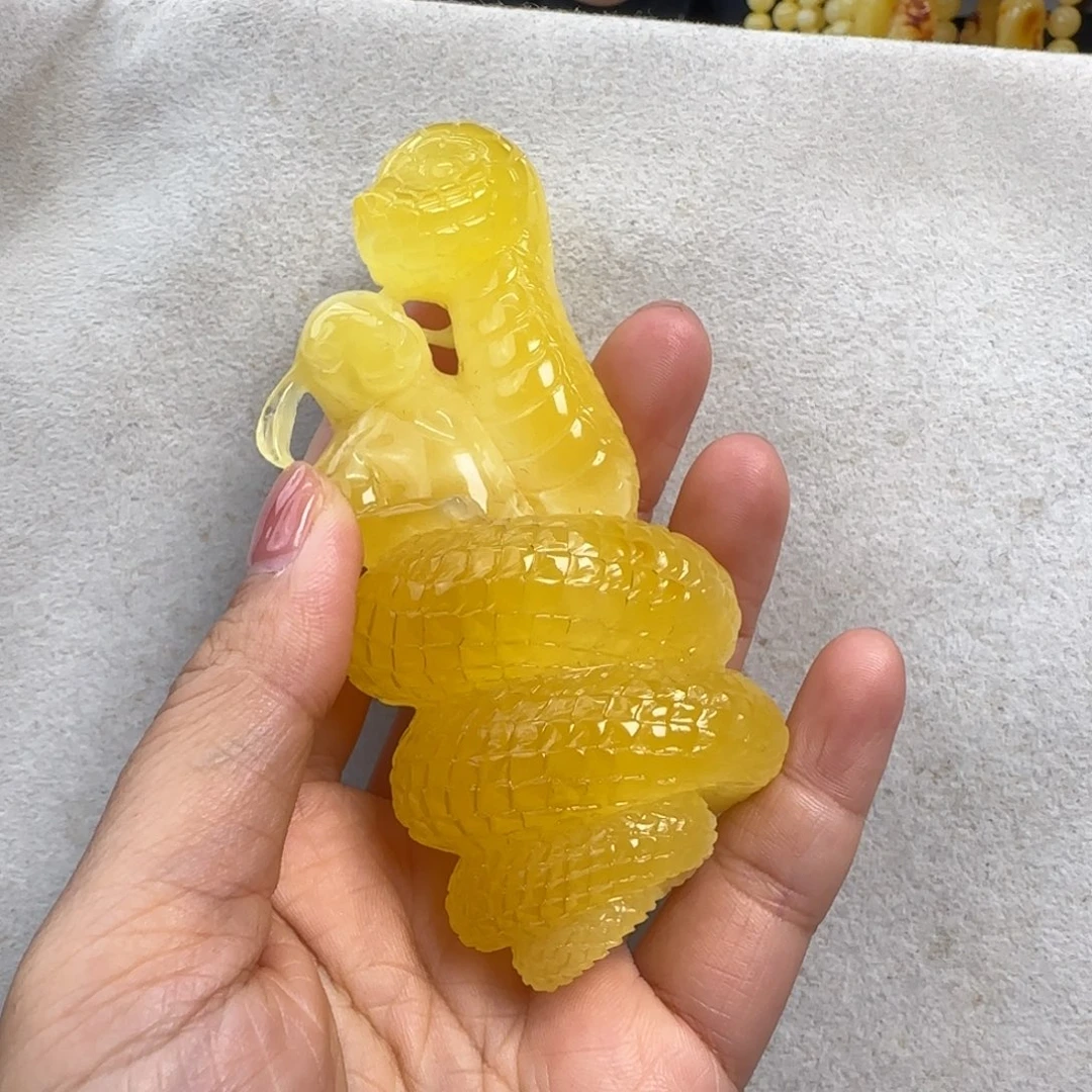 蜜蜡未镶嵌珠宝奇石