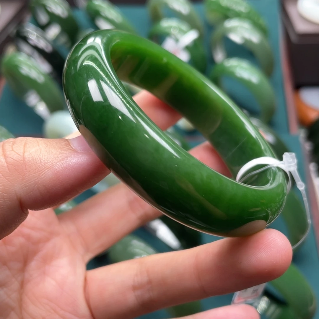 未镶嵌手镯和田玉（碧玉）56