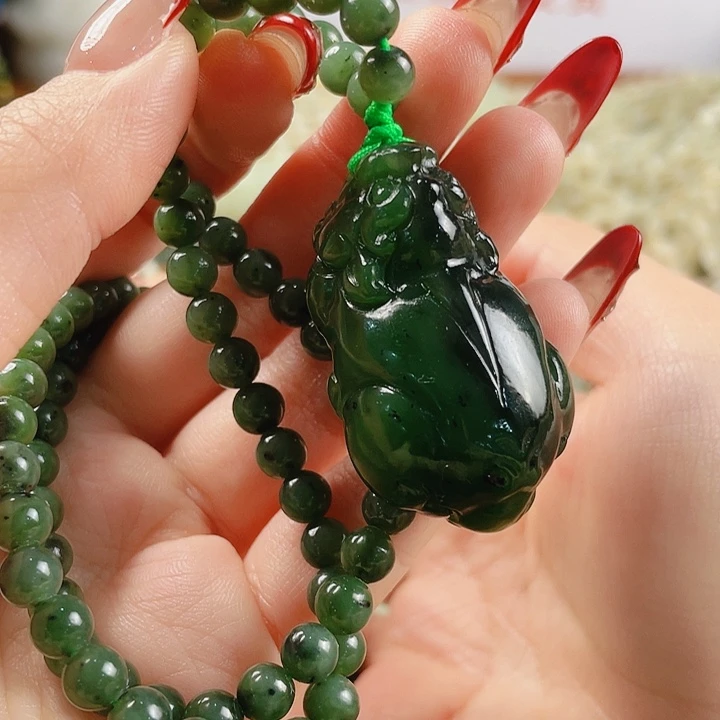 未镶嵌和田玉挂件