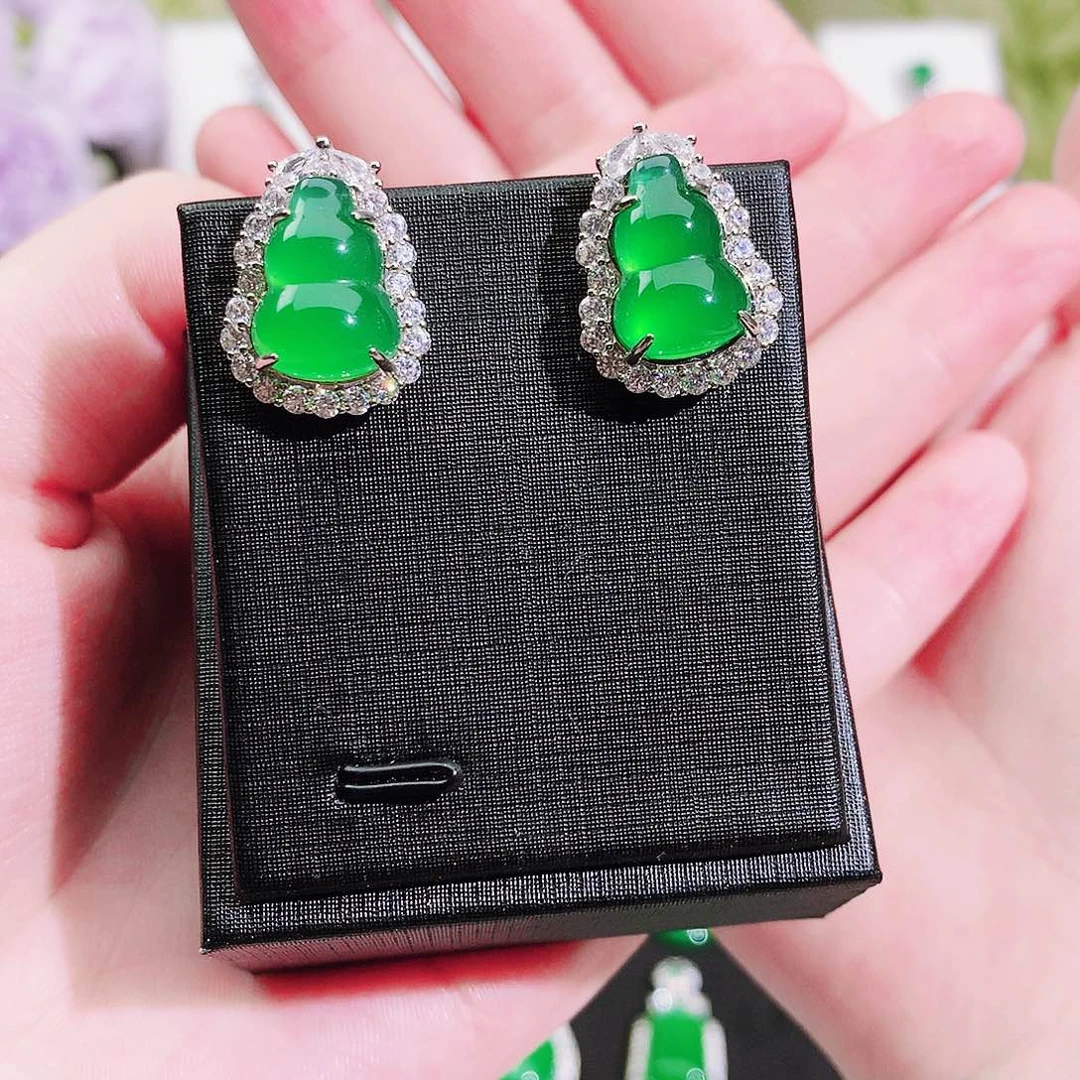 小***杜玛瑙/玉髓颈饰未镶嵌纯天然珠宝玉石葫芦耳钉银9999