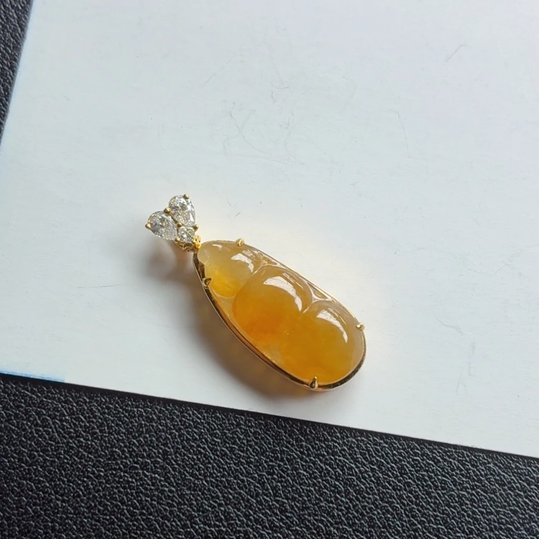 颈饰18K金镶嵌翡翠翡翠