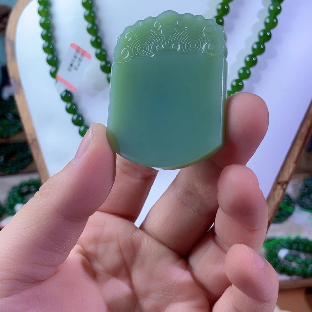 和田玉（碧玉）未镶嵌颈饰