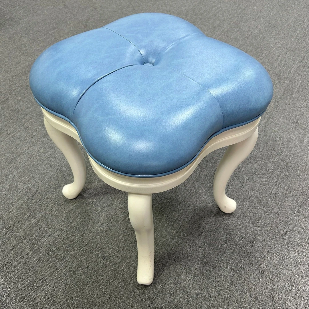 纯实木四叶草妆凳、钢琴凳38*38*42cm