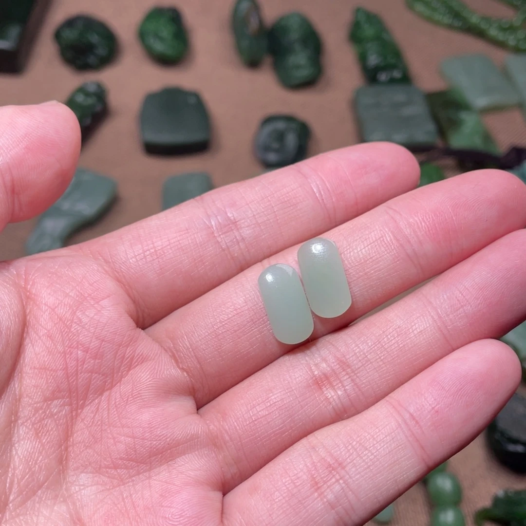 和田玉（糖玉）未镶嵌颈饰