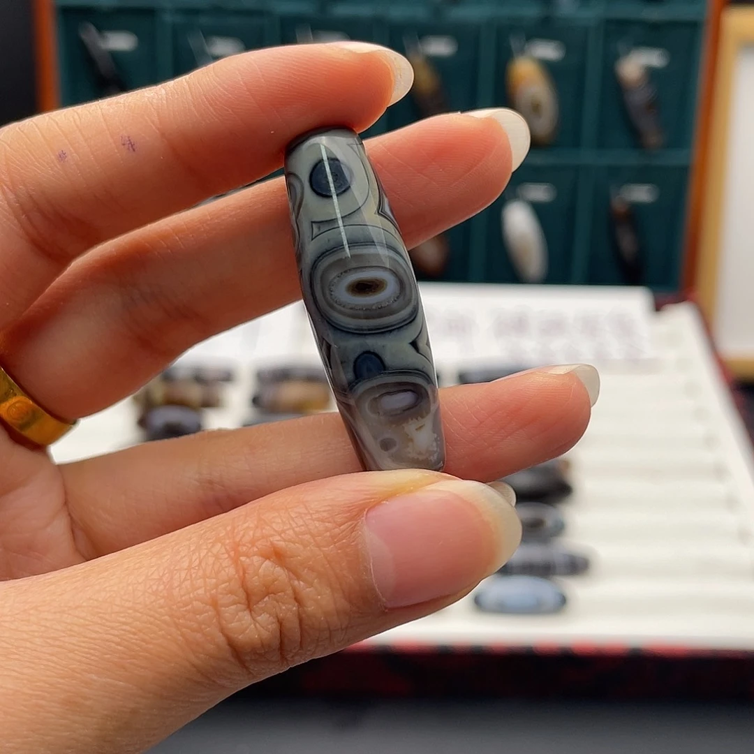 玛瑙/玉髓未镶嵌珠宝半成品?***?