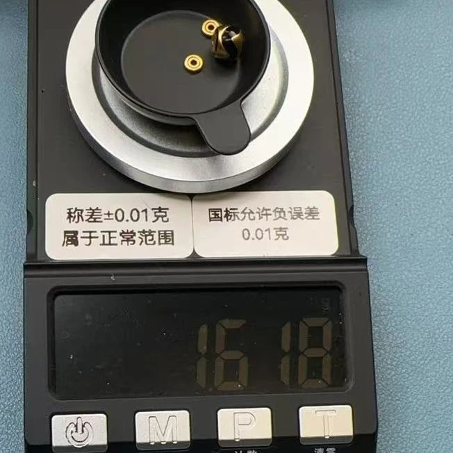 w足金黄金纯金虎牙隔片