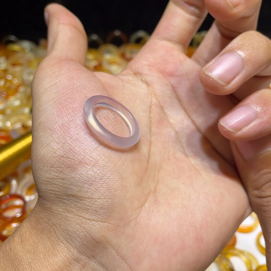 玛瑙/玉髓未镶嵌戒指233号港15 默认瑕疵