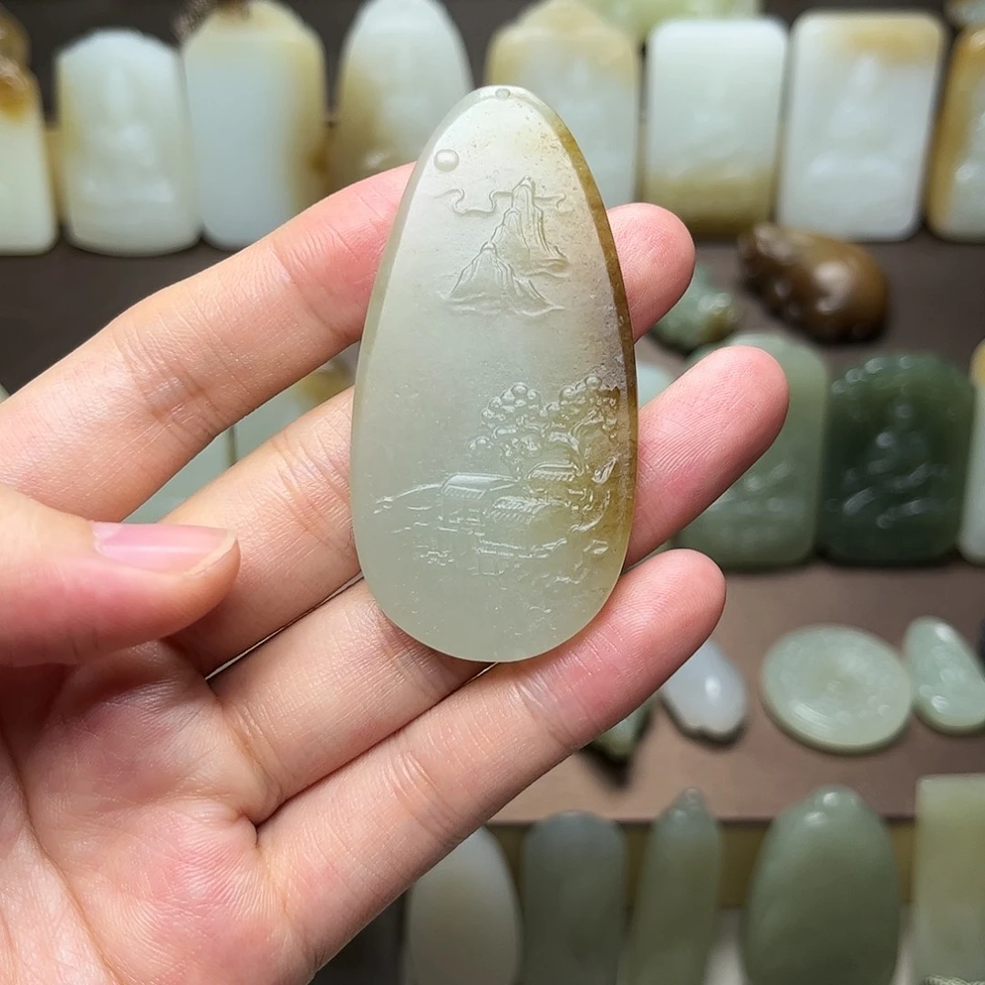 和田玉颈饰未镶嵌?****?