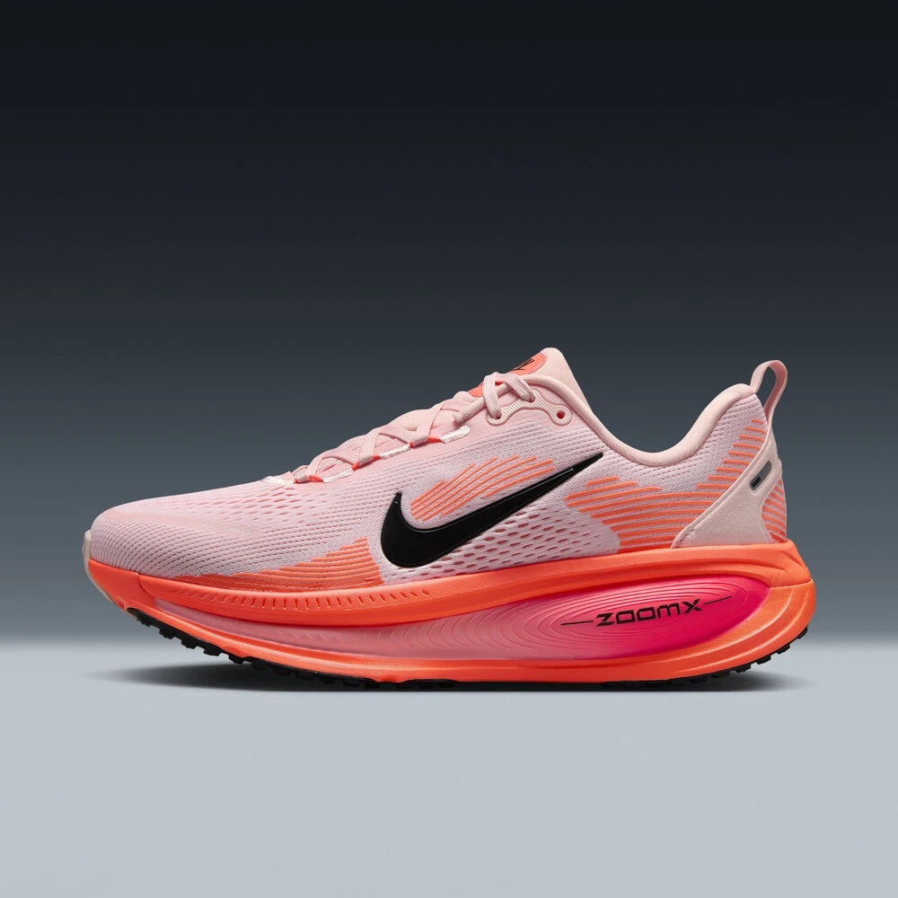 NIKE耐克2025女子W NIKE VOMERO 18跑步鞋HM6804-600