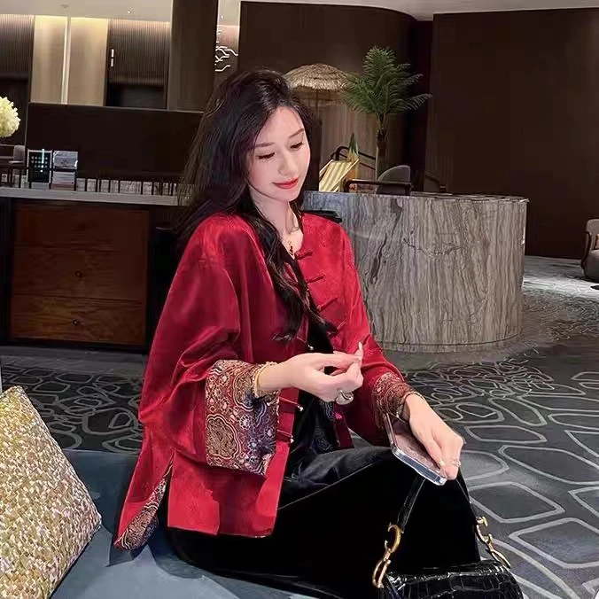 高级感红色新年装服饰新中式国风盘扣时尚外套春秋季新款女士唐装