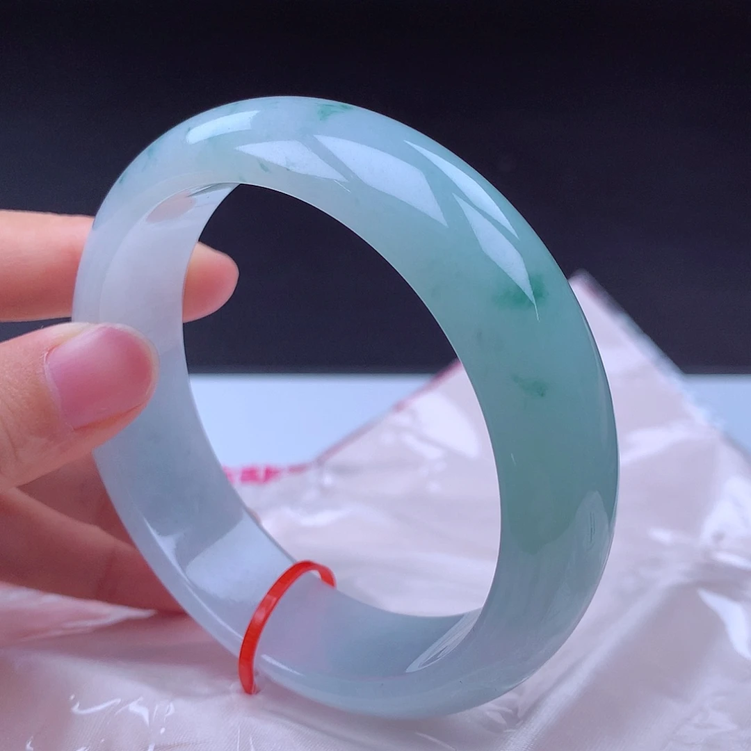 翡翠未镶嵌手镯002015轮胎