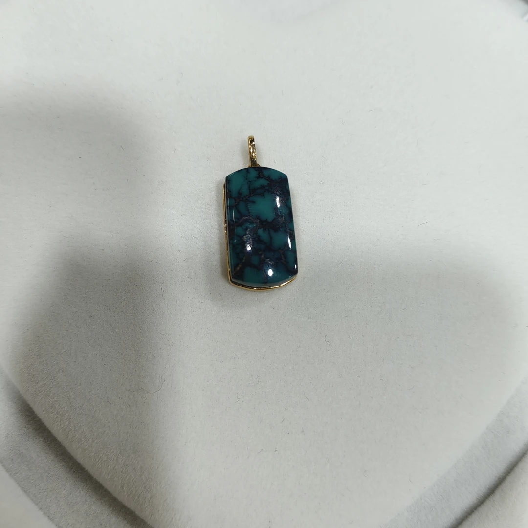 绿松石18K金吊坠