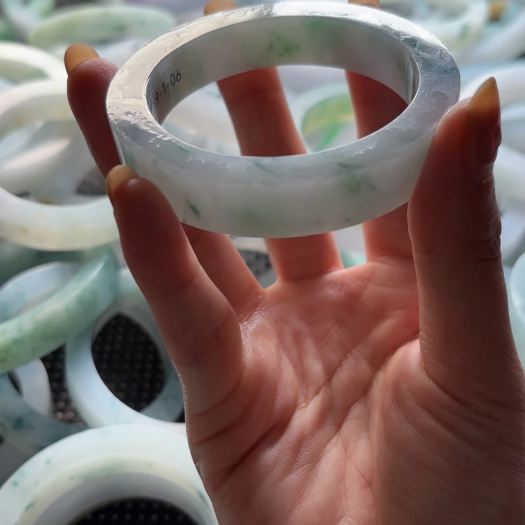 @***佛定制翡翠不退不换未镶嵌