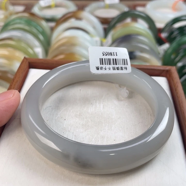 【闪购商品】和田玉手镯未镶嵌58.5.31