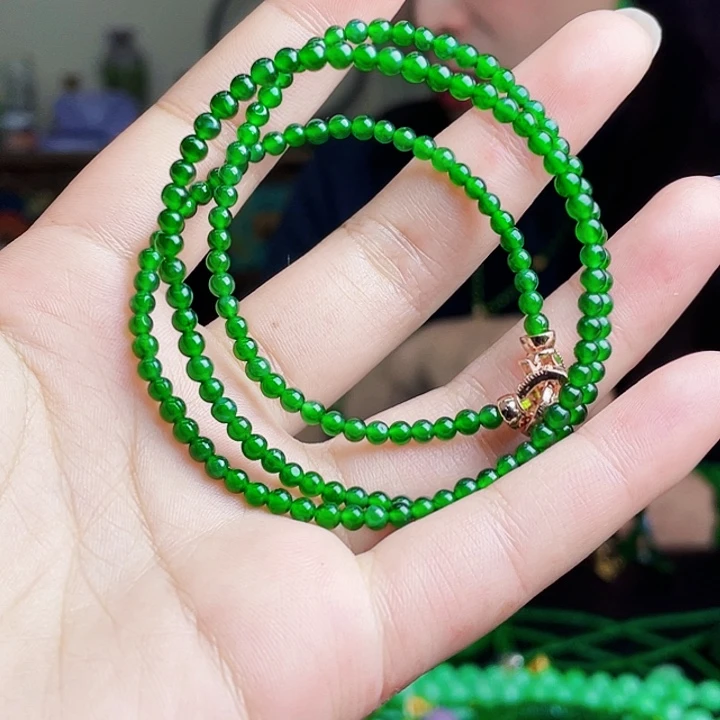 翡翠未镶嵌颈饰多样性