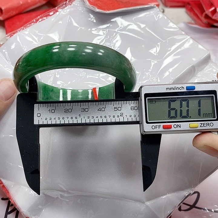 翡翠手镯未镶嵌71