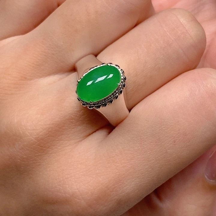 翡翠戒指未镶嵌绿蛋面