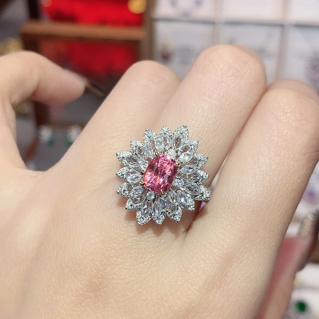 18K金镶嵌彩色蓝宝石戒指1.54ct/天然宝石/七天无理由