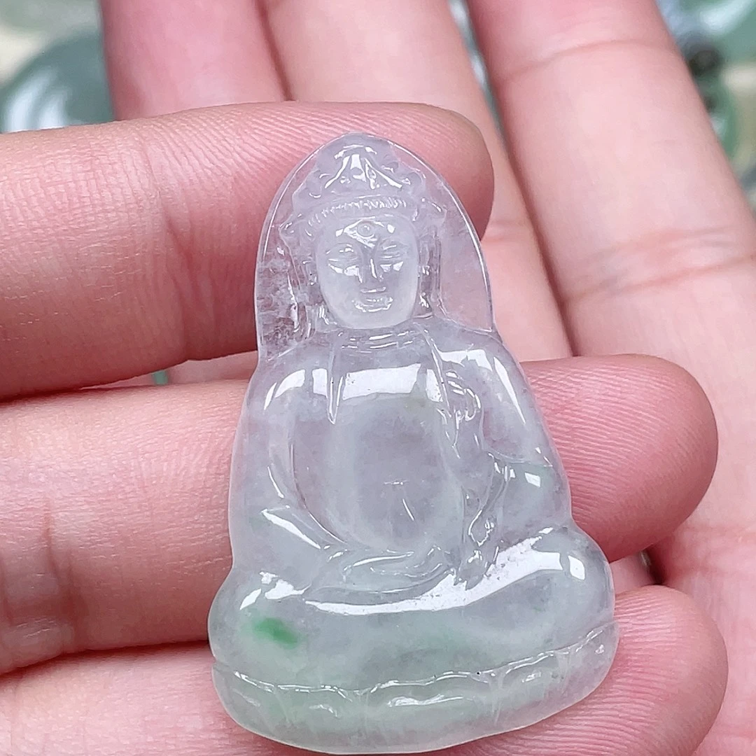 翡翠未镶嵌颈饰观音