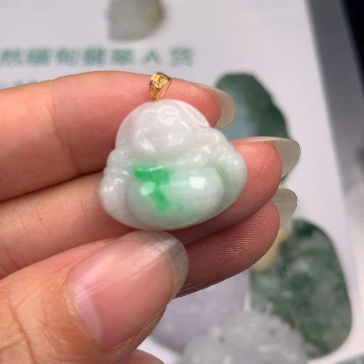 青***水颈饰未镶嵌翡翠翡翠