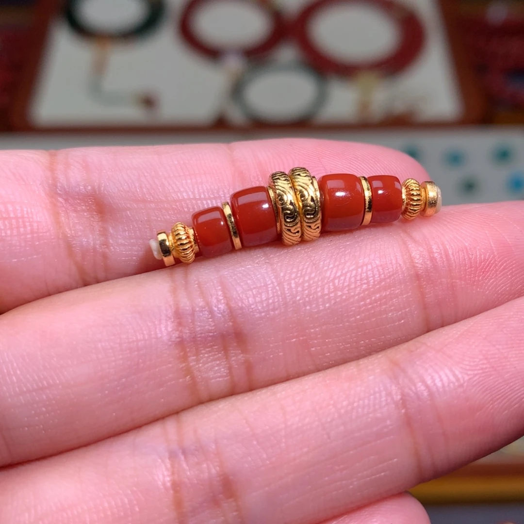 南红玛瑙未镶嵌颈饰