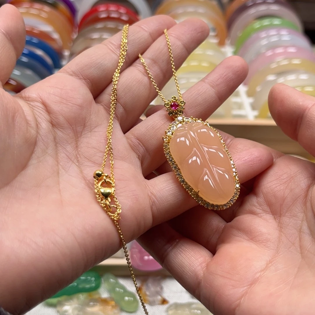 玛瑙/玉髓手镯未镶嵌1