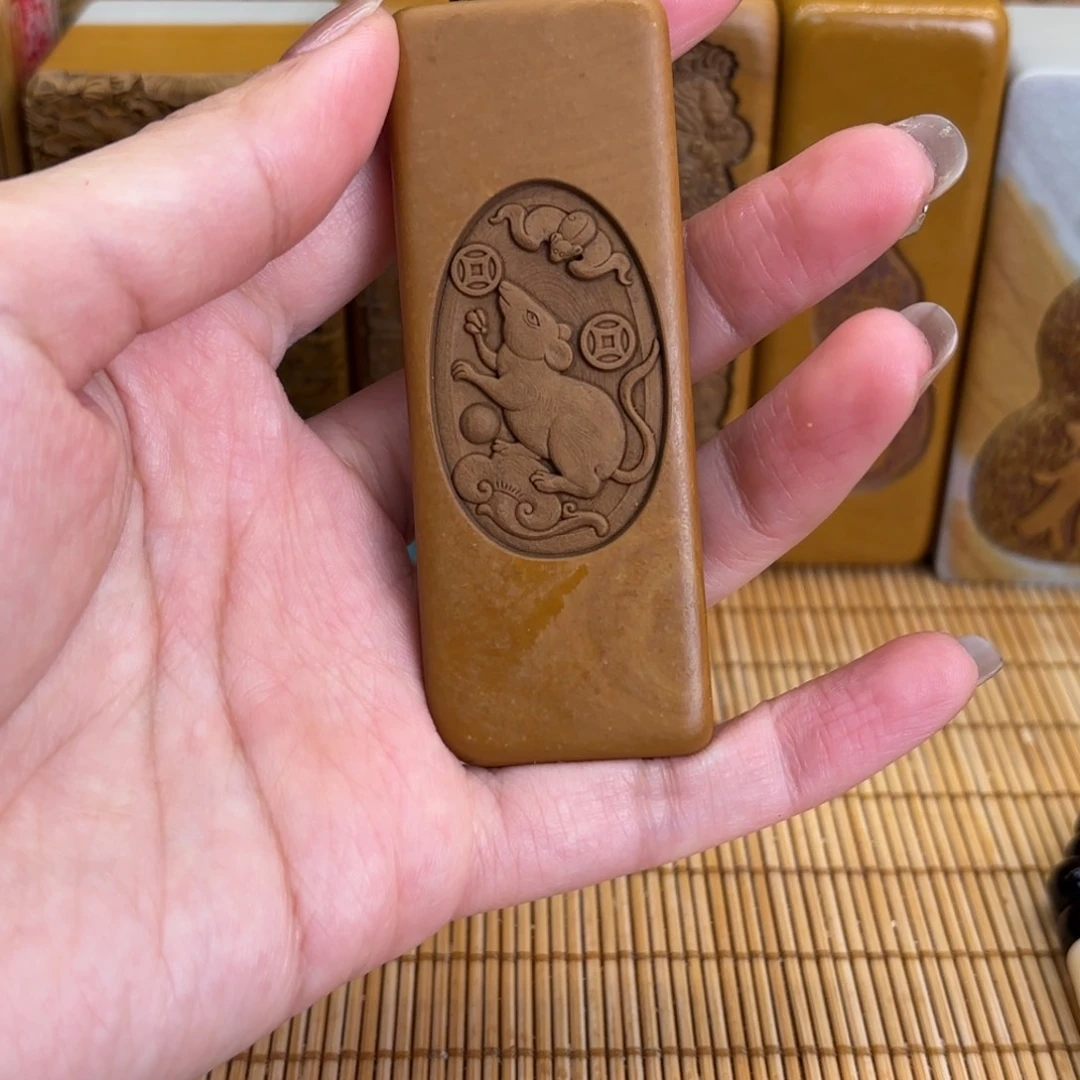 咯额摸摸摸摸摸摸摸摸