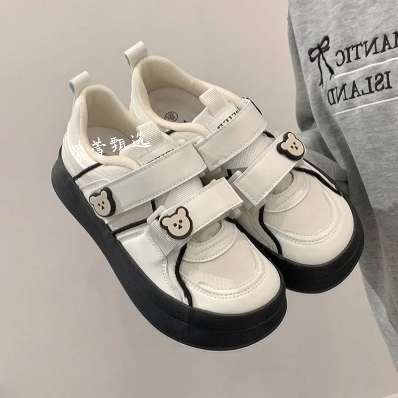 原创爆改黑白小熊板鞋女款2025新款百搭魔术贴休闲鞋软底轻便鞋子