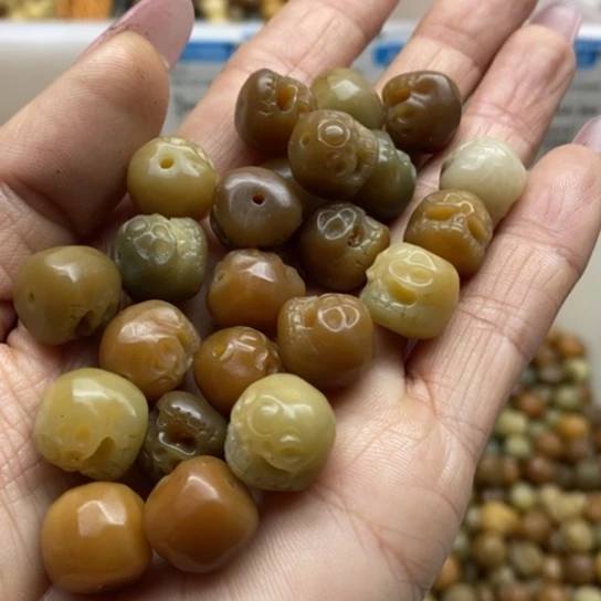 白玉菩提吊坠微瑕12敦煌阿呆60颗