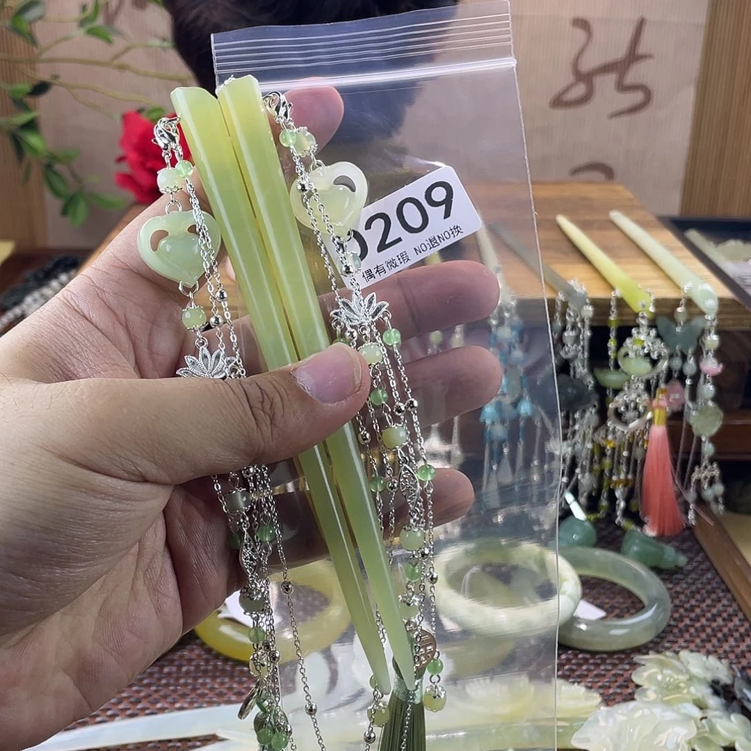N***彬蛇纹石玉未镶嵌发饰