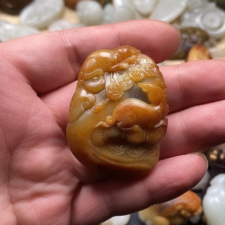 和田玉未镶嵌吊坠(不含链)