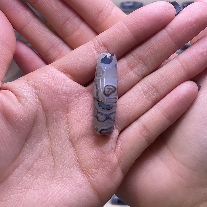 悉***多玛瑙/玉髓未镶嵌颈饰