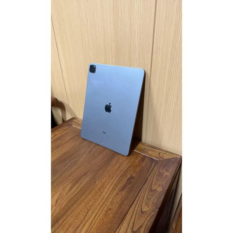 黑色长方形塑料外表摆件