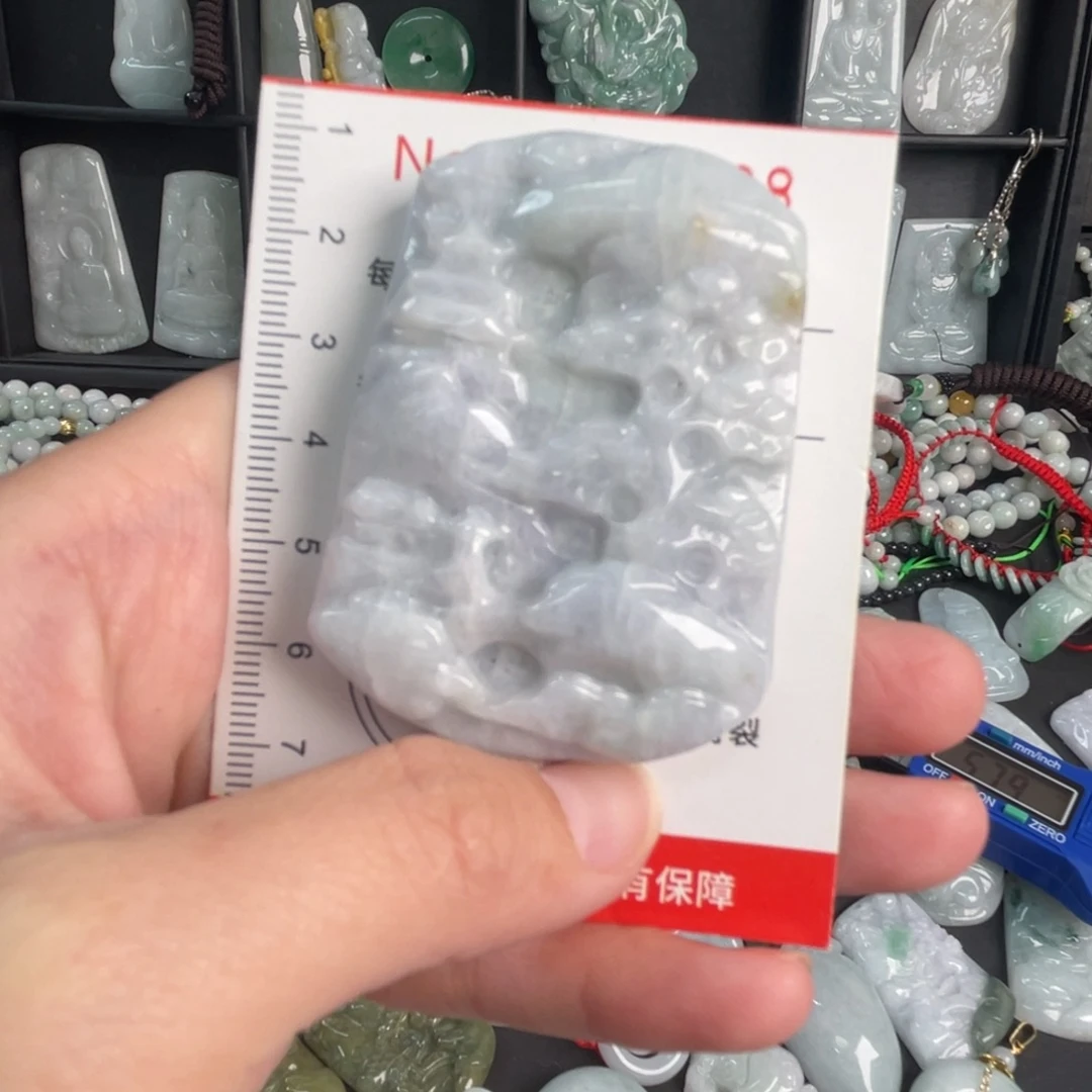翡翠未镶嵌吊坠(不含链)瑕疵