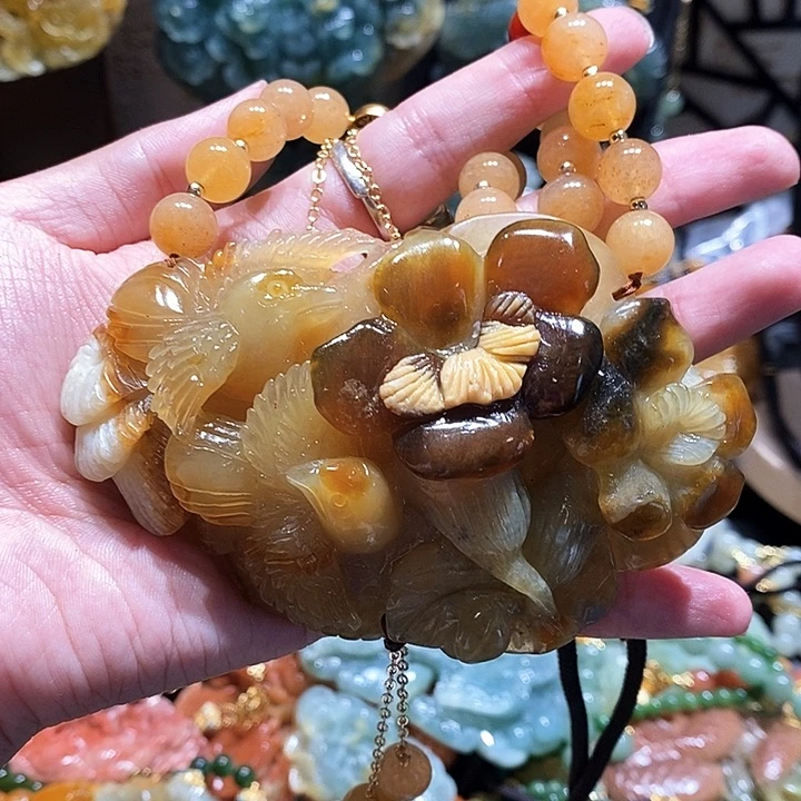 岫玉未镶嵌毛衣链