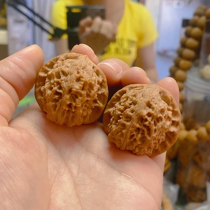 【闪购商品】文玩核桃把件36蚂蚁沟小众