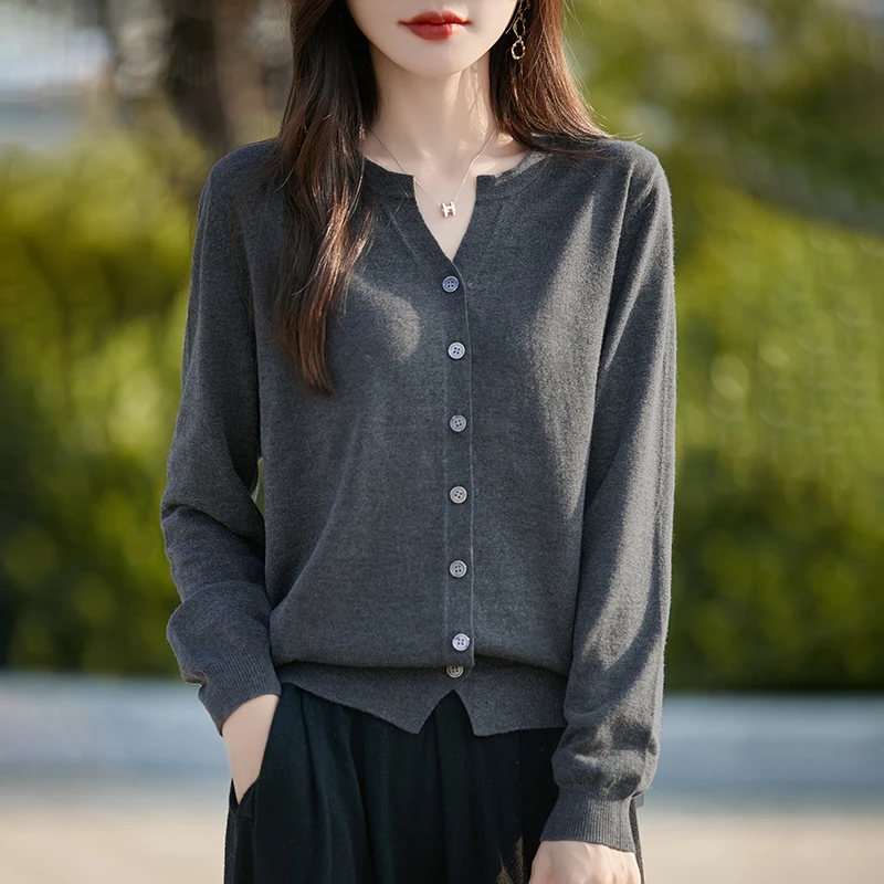 春秋新款慵懒风纯色宽松百搭毛衣薄款V领精纺针织开衫女外套上衣