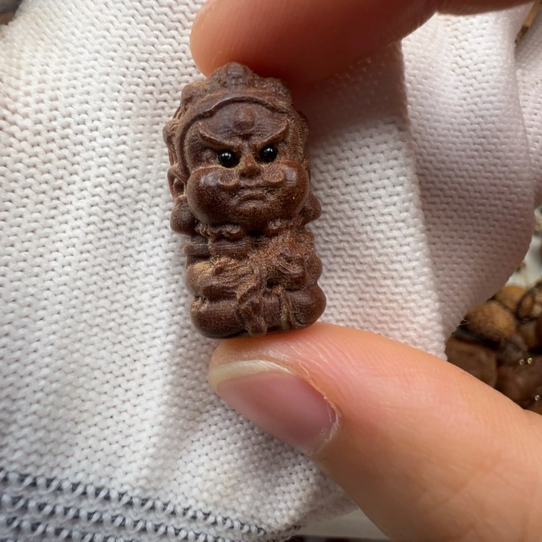 檀香木黄财神老山檀