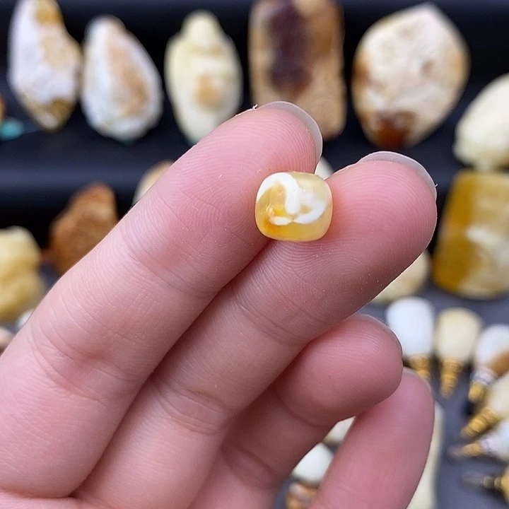 琥珀未镶嵌裸石8老邢