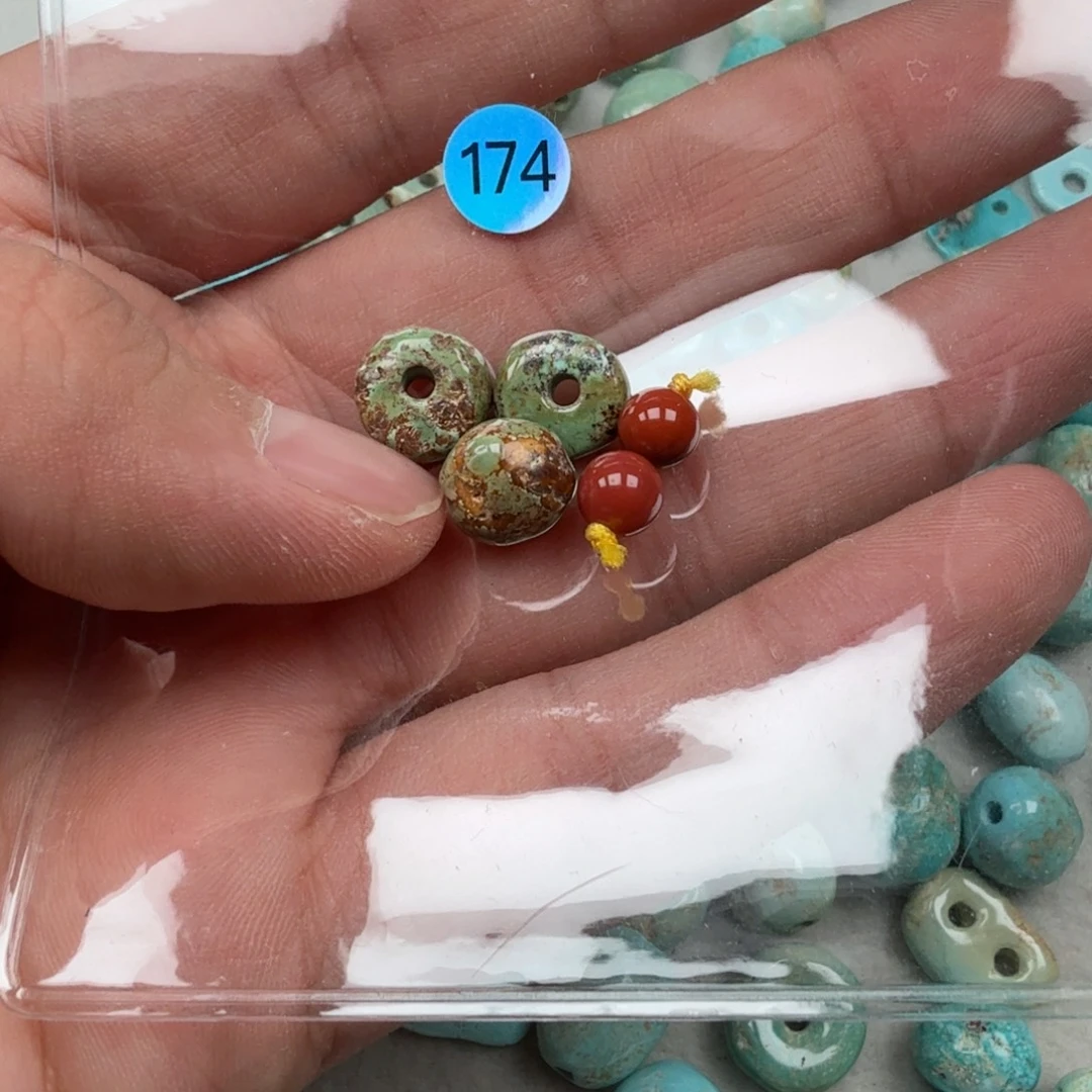 南红玛瑙未镶嵌珠宝奇石