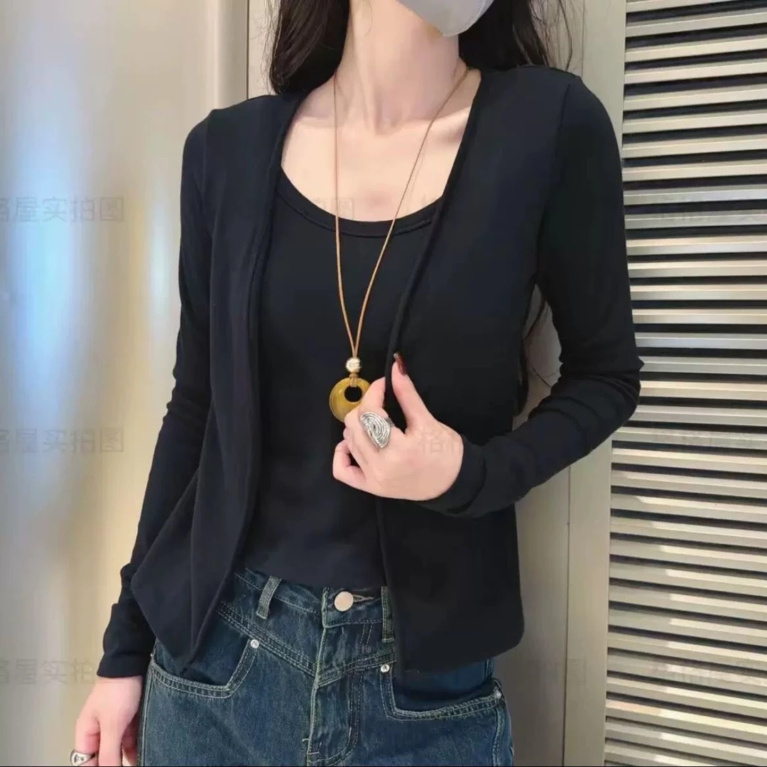 秋季新款长袖假两件女早秋季外搭T恤高级设计感气质宽松显瘦上衣