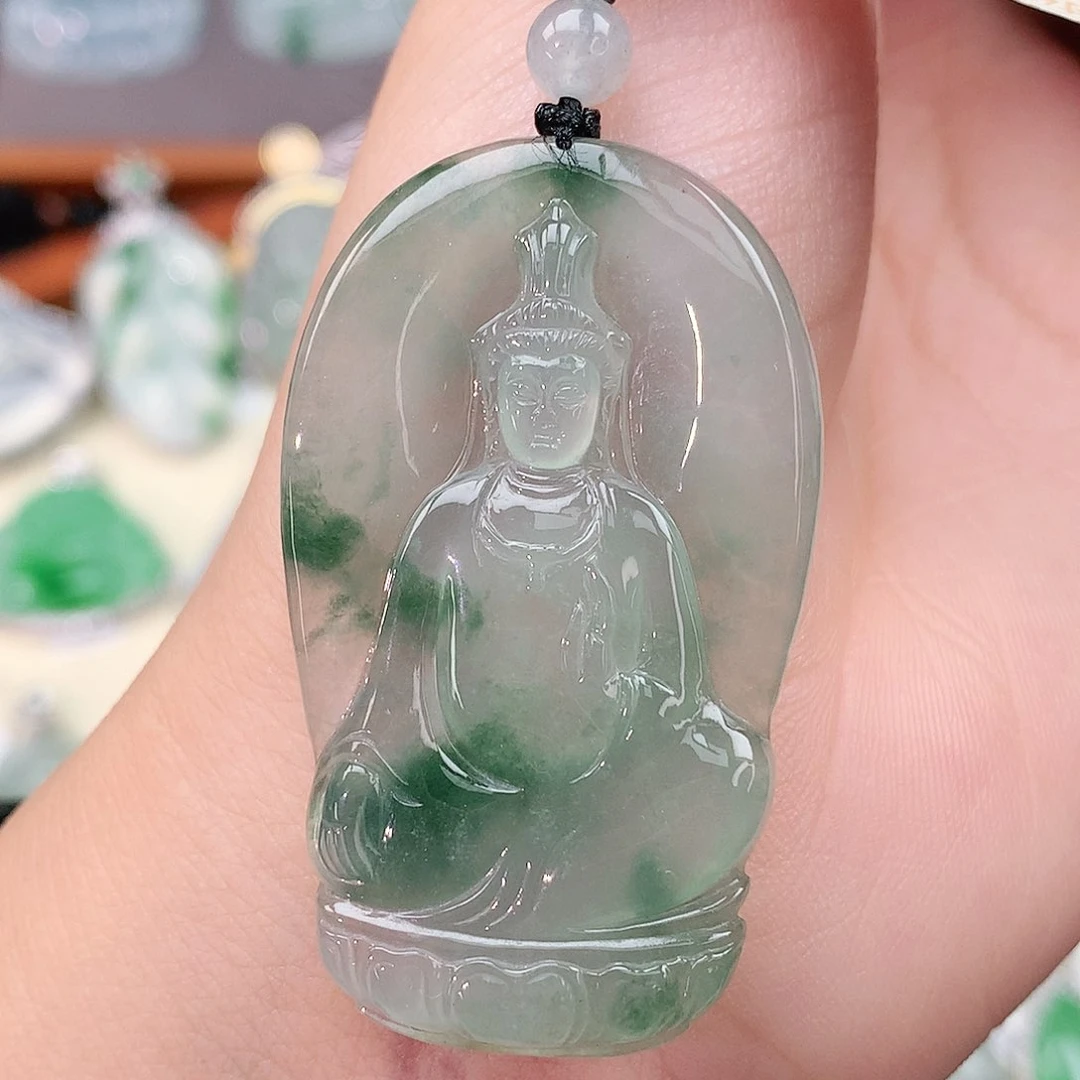 颈饰未镶嵌翡翠观音