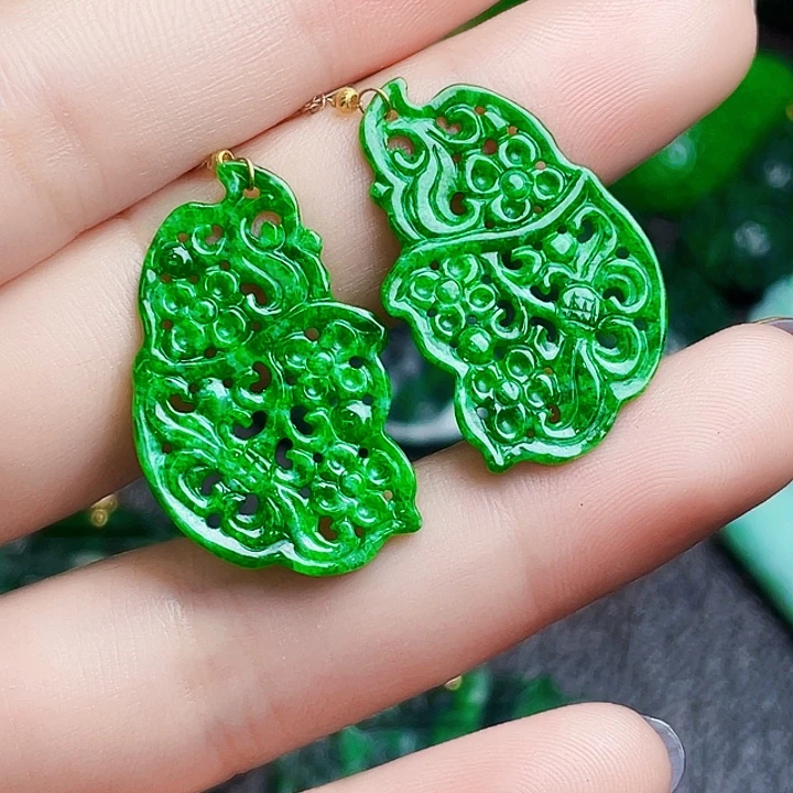 翡翠未镶嵌颈饰多样性