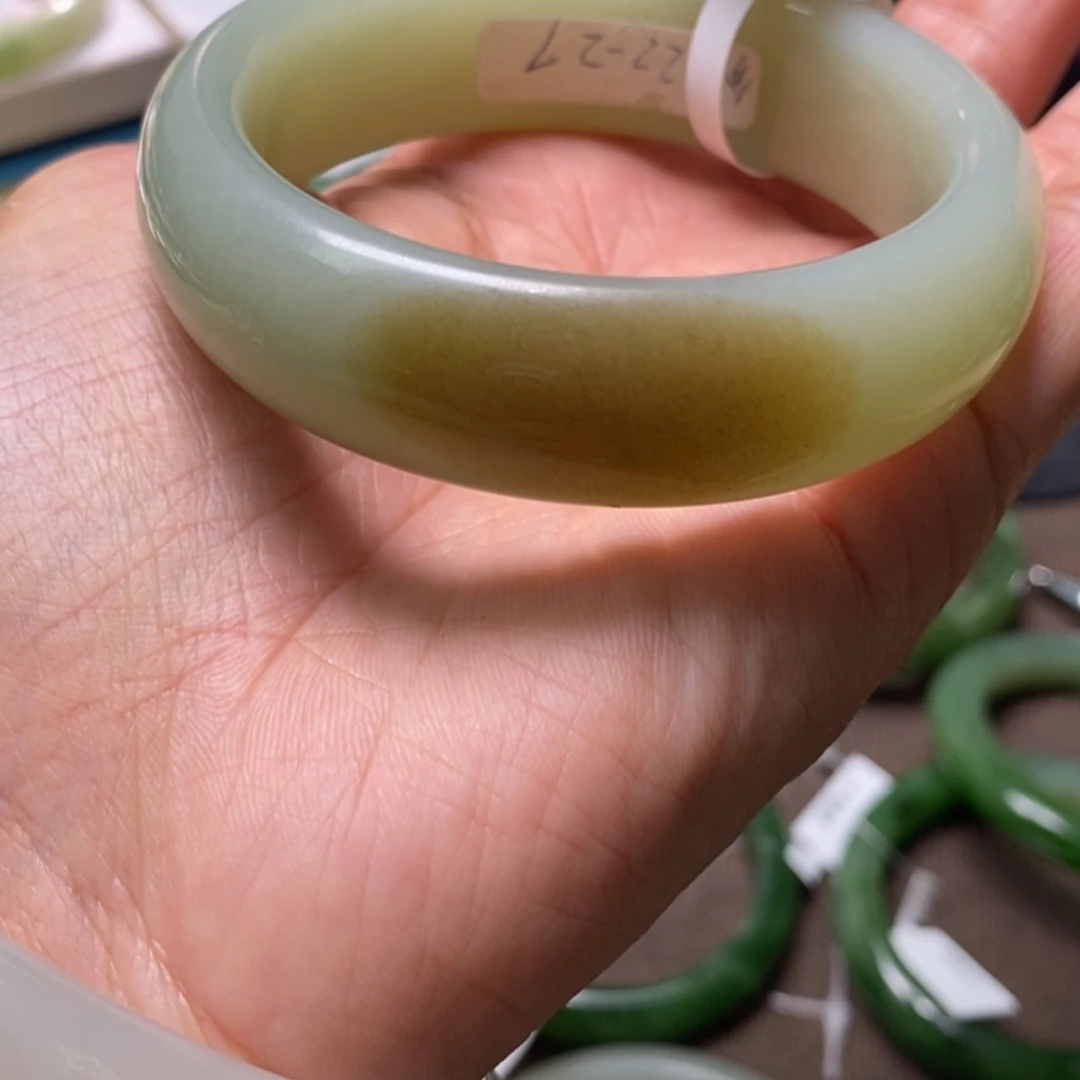 【闪购商品】和田玉手镯未镶嵌